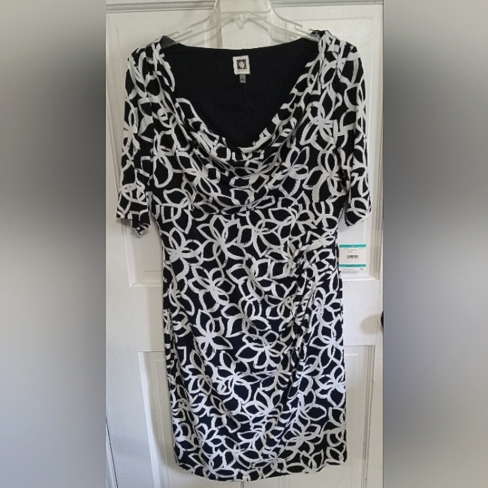 Anne Klein Women's Sz 16 navy & light cream NWT 3/4 sleeve dress.